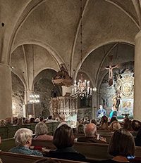 Diamant Salihu föreläser i Kyrkan